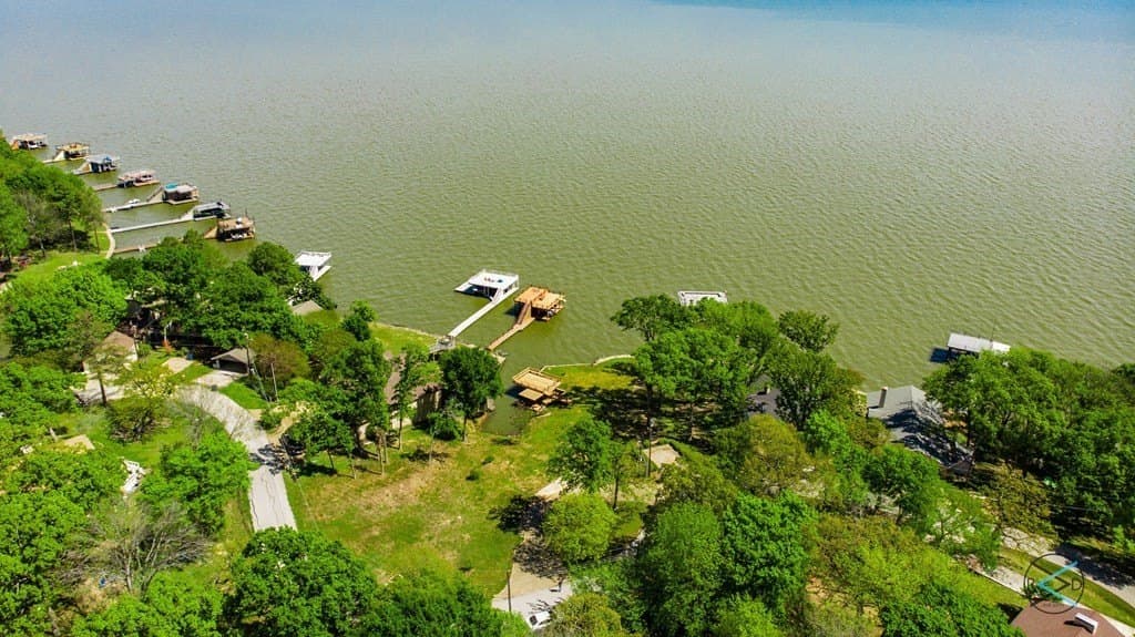 0.4 acres in Henderson County gallery image 4