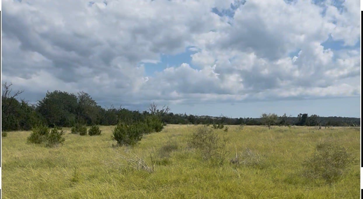 11 acres in Gillespie County - photo 2