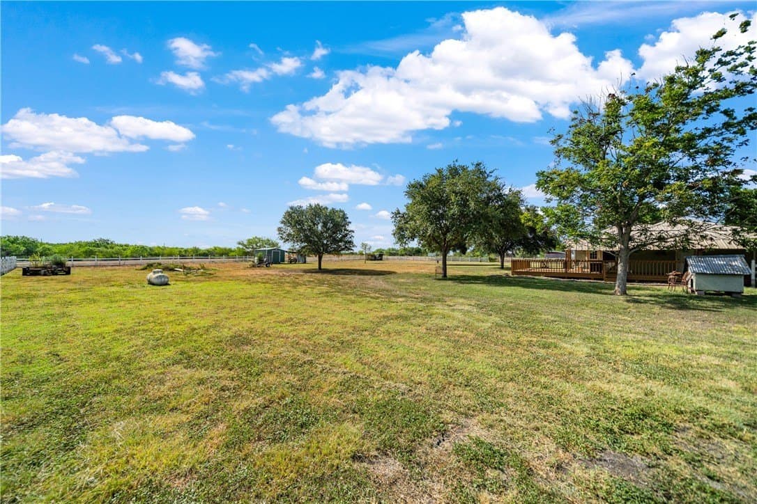 100,000 acres in Jim Wells County - photo 31