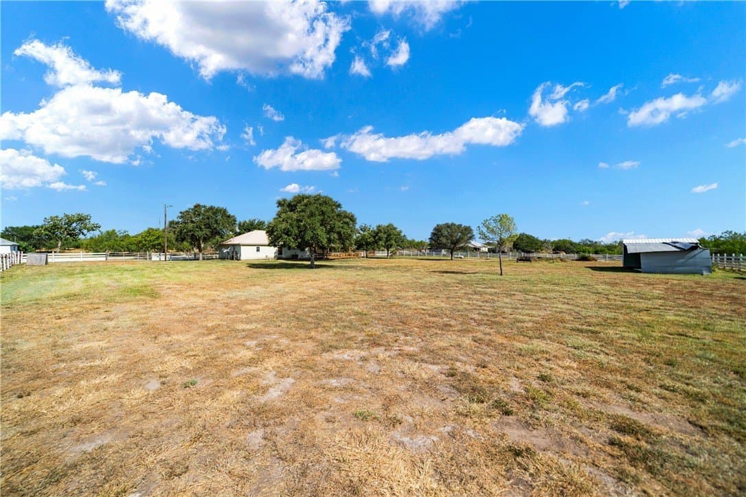 100,000 acres in Jim Wells County - photo 36