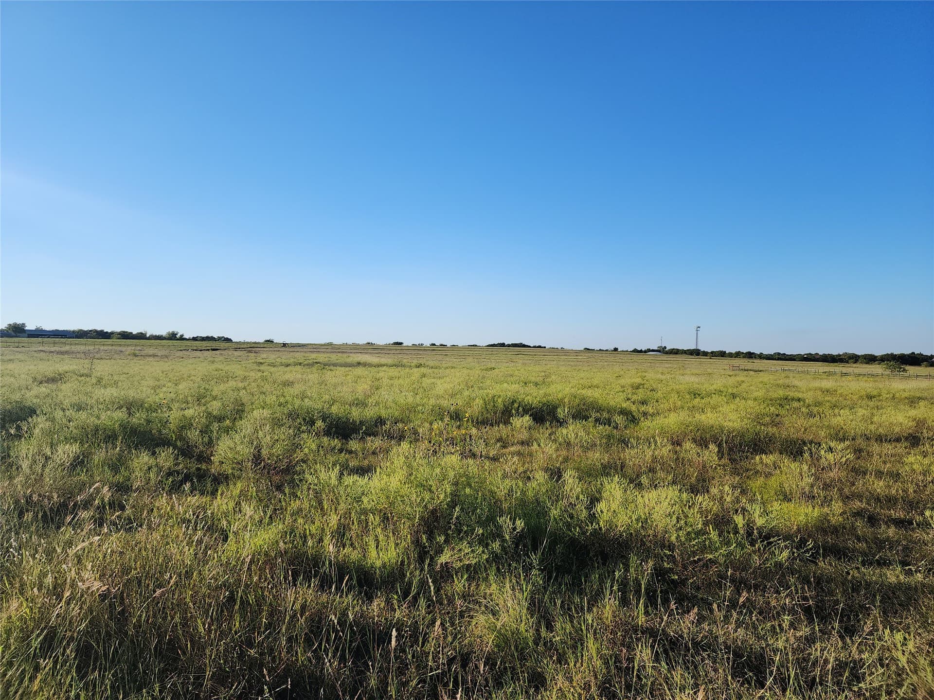 24.49 acres in Ellis County - photo 2