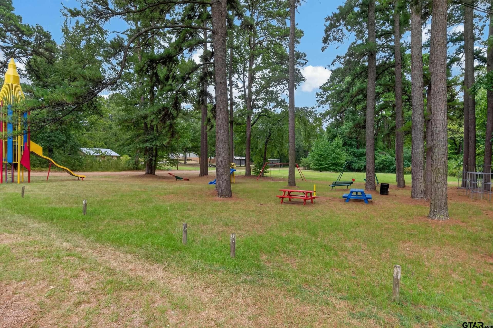 25,560 acres in Henderson County - photo 27