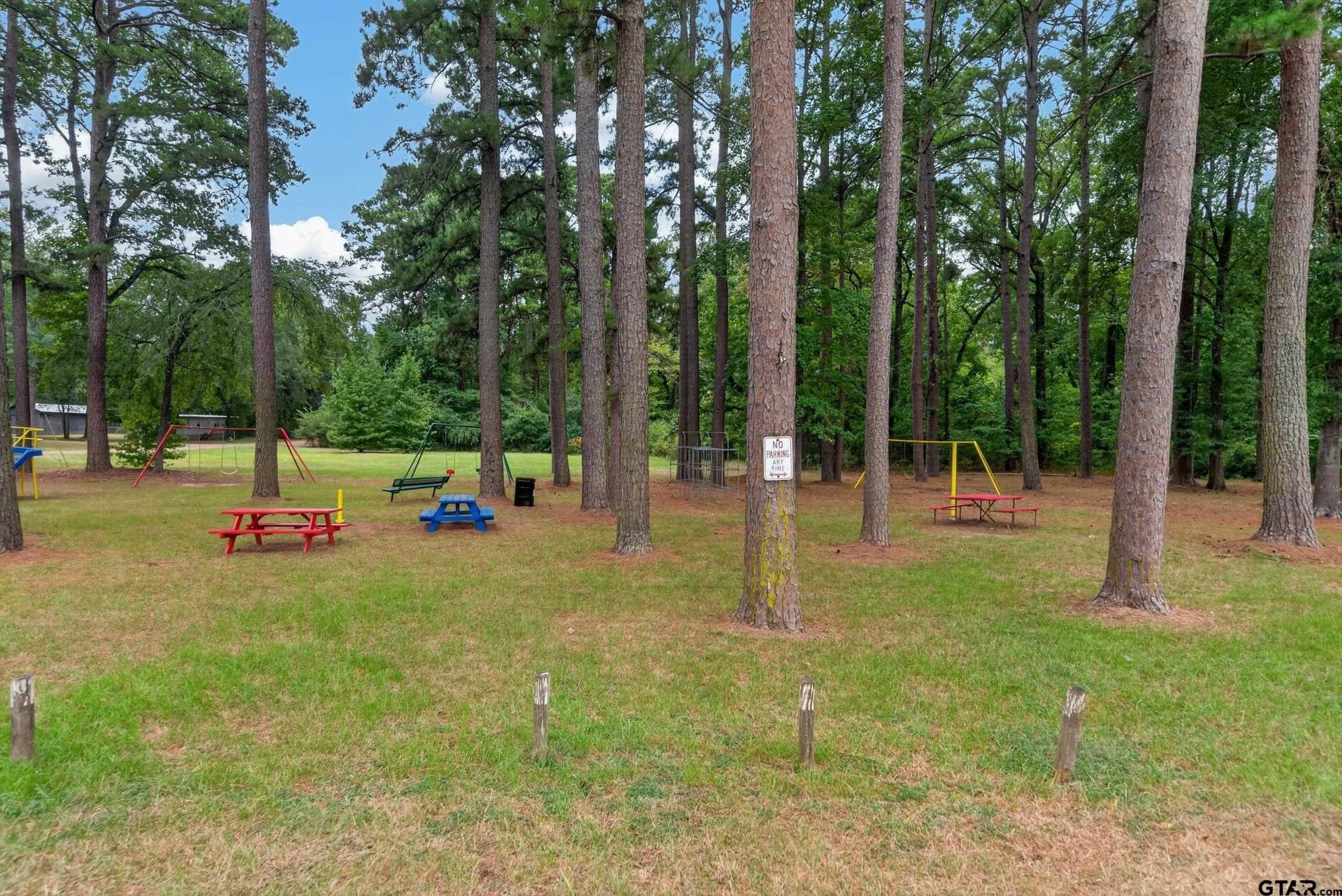 25,560 acres in Henderson County - photo 26