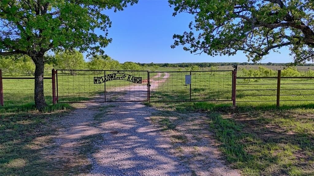 20 acres in Montague County featured view