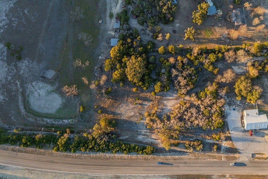 3.3 acres in Kerr County gallery image 4