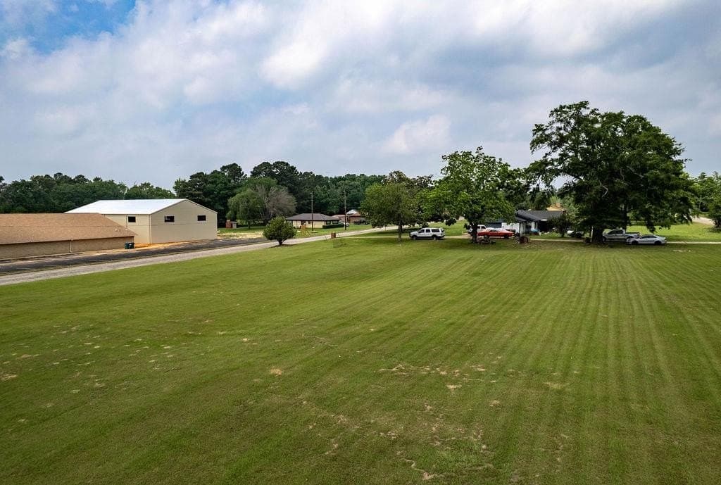 1.3 acres in ANDERSON County gallery image 4