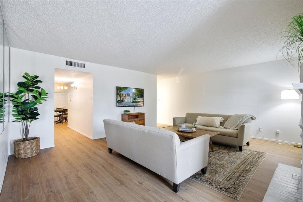 11.05 acres in Dallas County gallery image 3