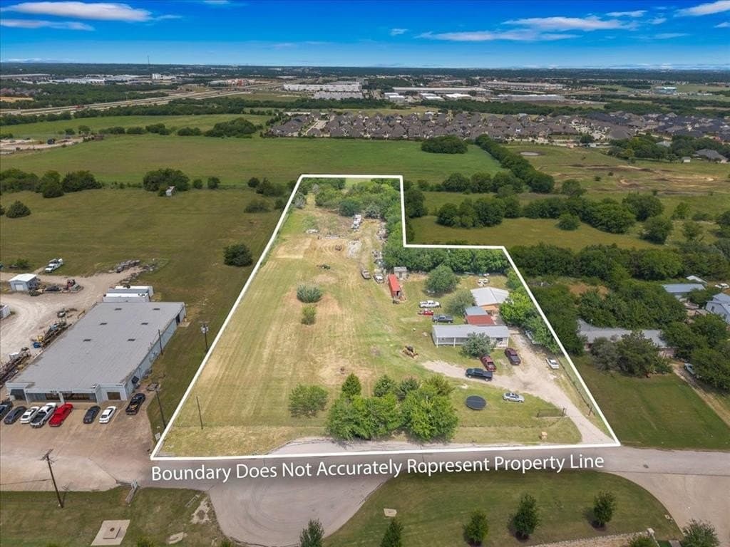 3.28 acres in Johnson County gallery image 4