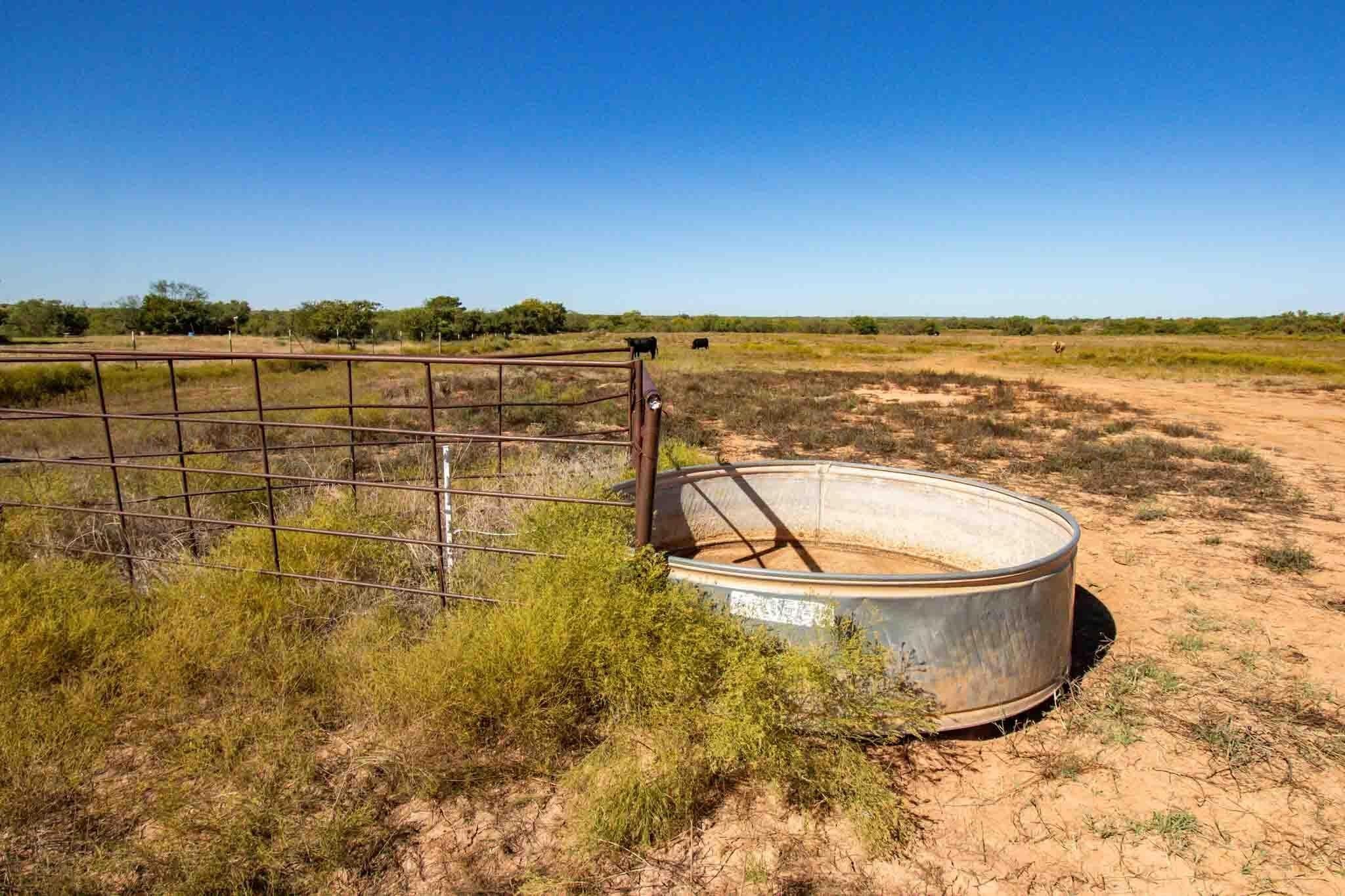 320 acres in Childress County - photo 37