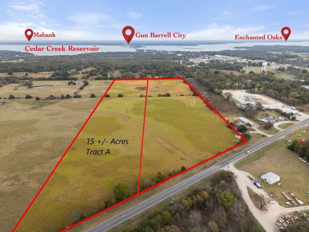 15 acres in Henderson County gallery image 4