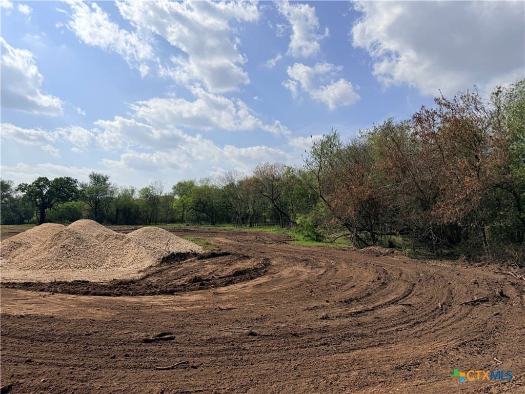 12.63 acres in Caldwell County - photo 9