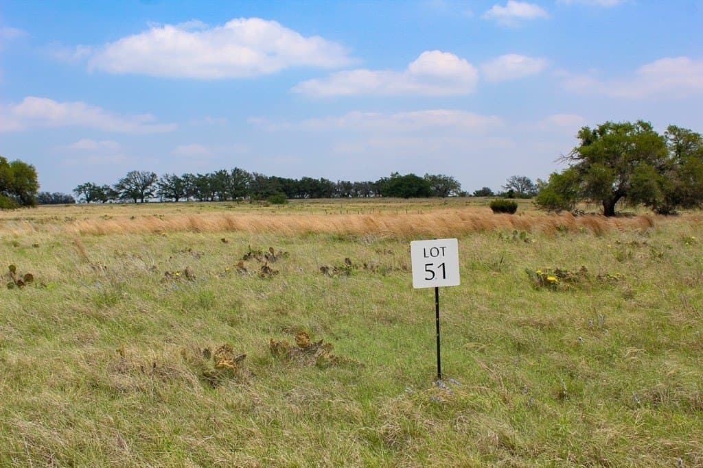 5.18 acres in Kerr County gallery image 2