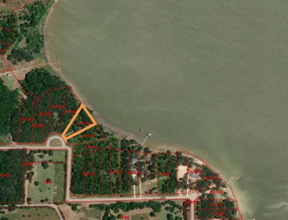 1.25 acres in Kaufman County gallery image 2