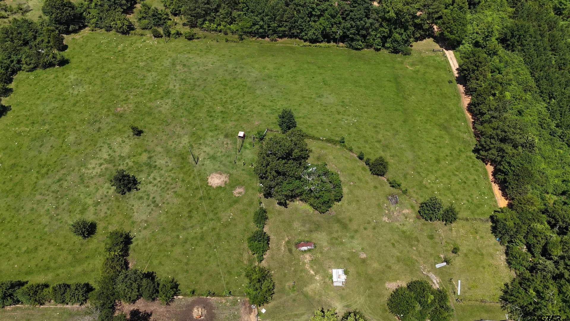 28 acres in Smith County featured view