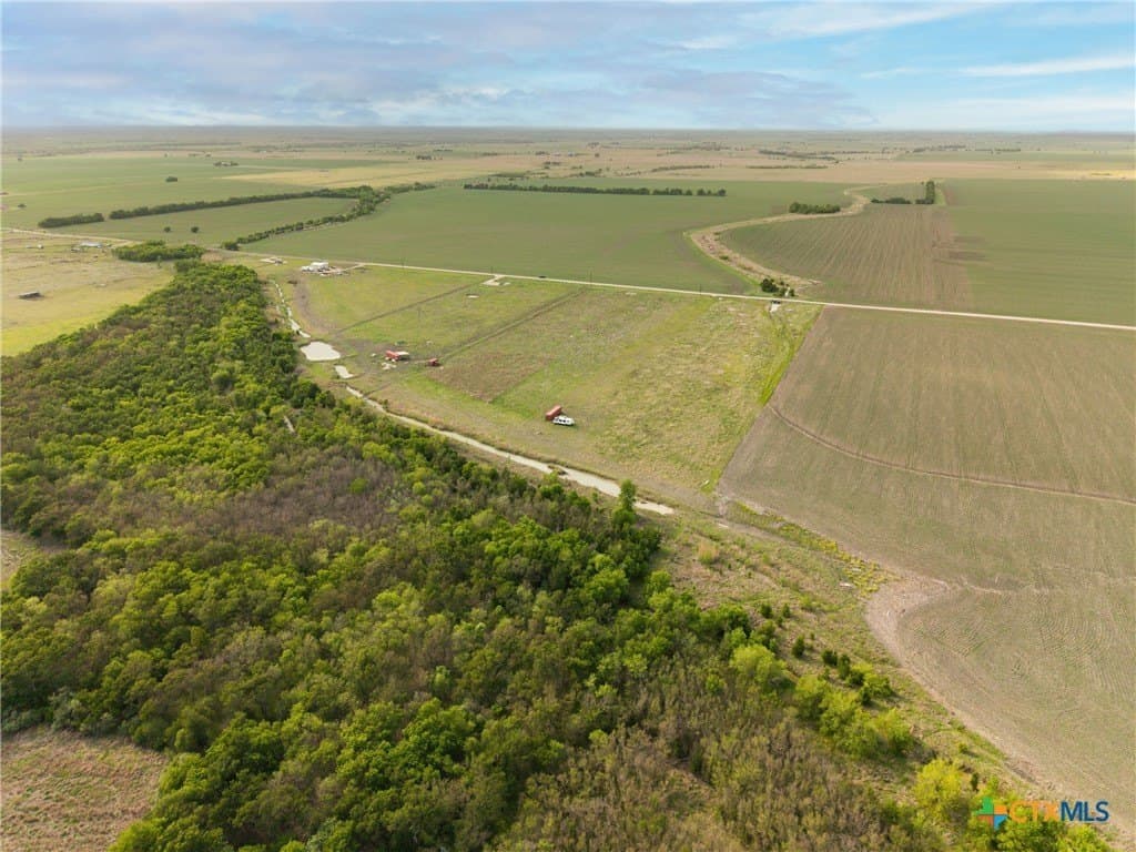 10.01 acres in Falls County - photo 17