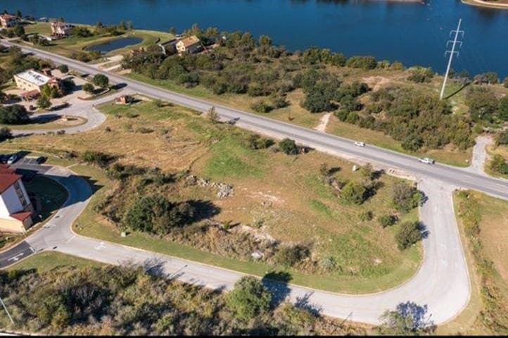 1.87 acres in Burnet County gallery image 4