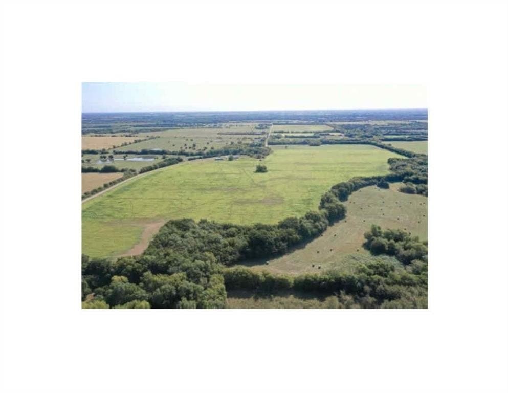135.73 acres in Hunt County gallery image 2