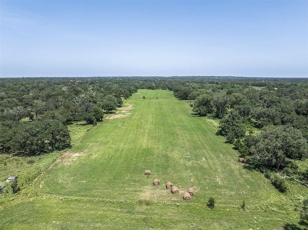 72.96 acres in Colorado County - photo 9