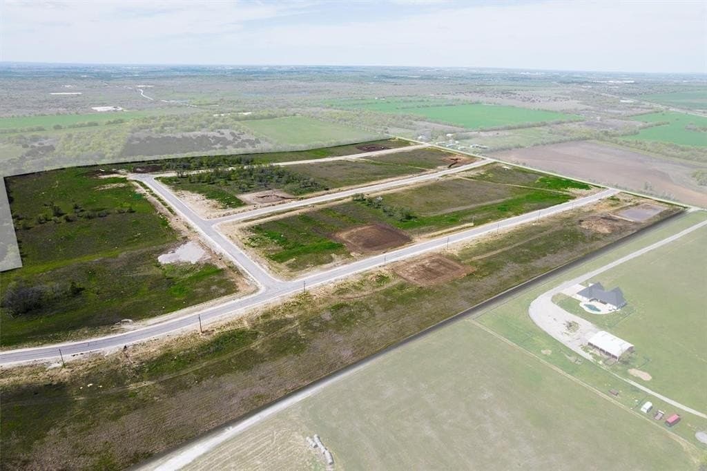 1 acres in Johnson County gallery image 2