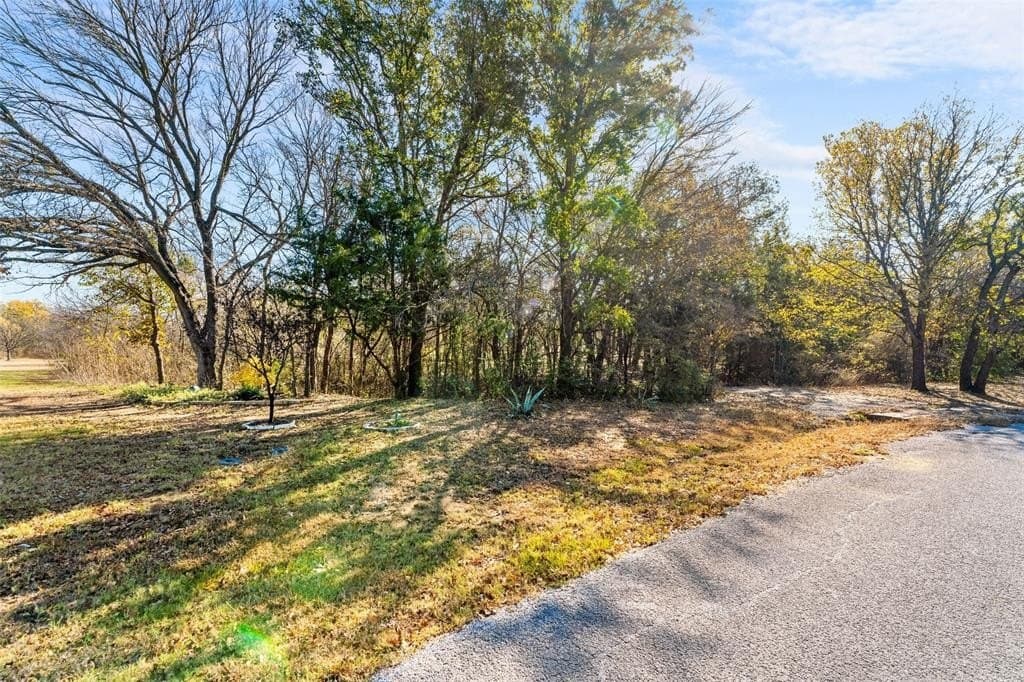 2.04 acres in Tarrant County gallery image 4
