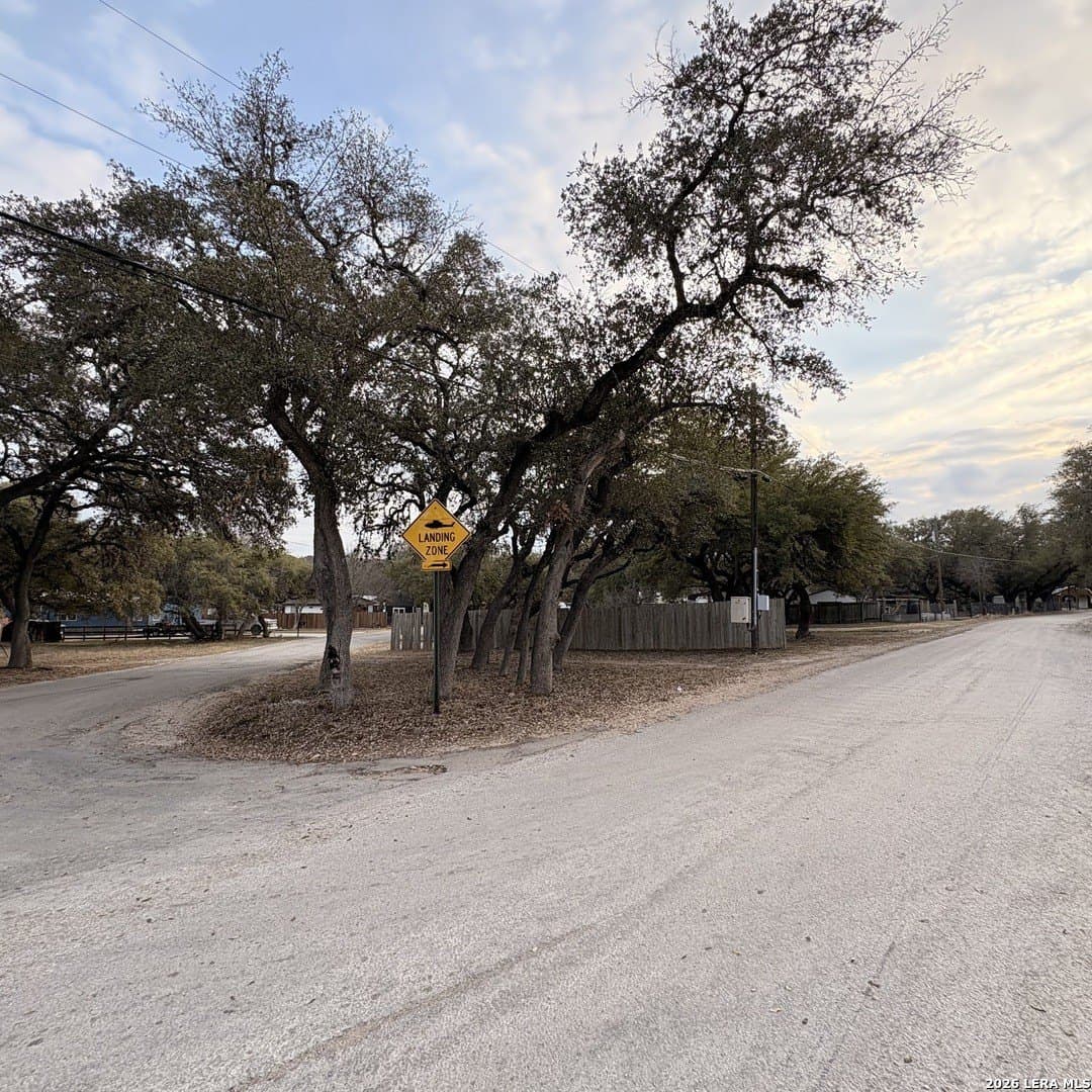 0.35 acres in Bandera County - photo 9