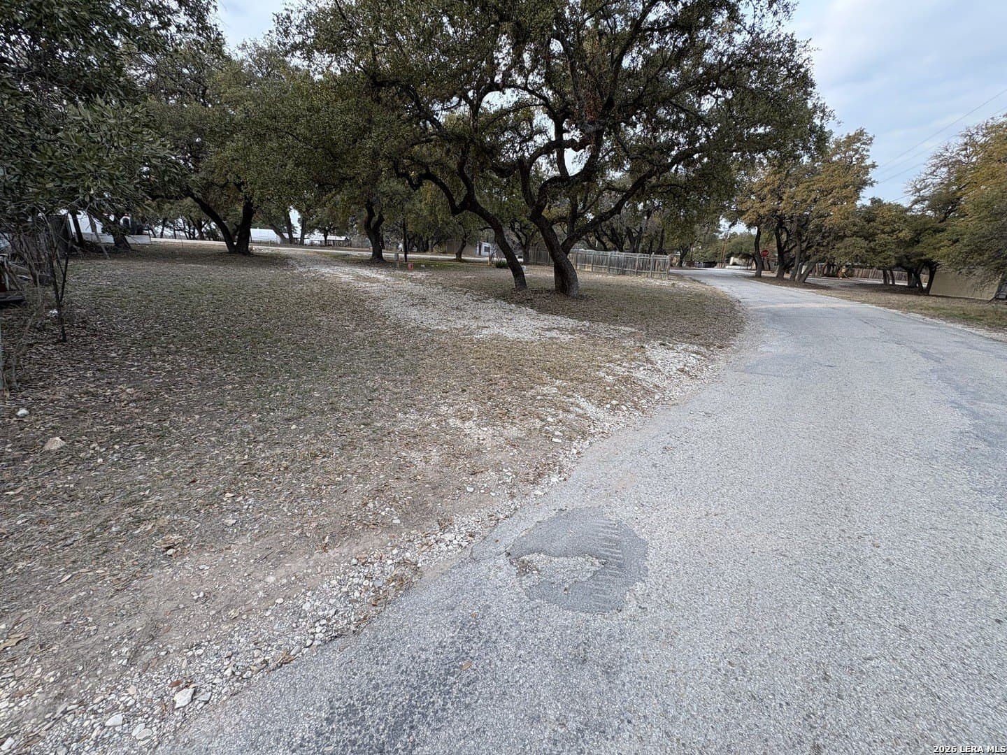 0.35 acres in Bandera County gallery image 3