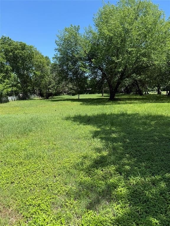 1 acres in Dallas County