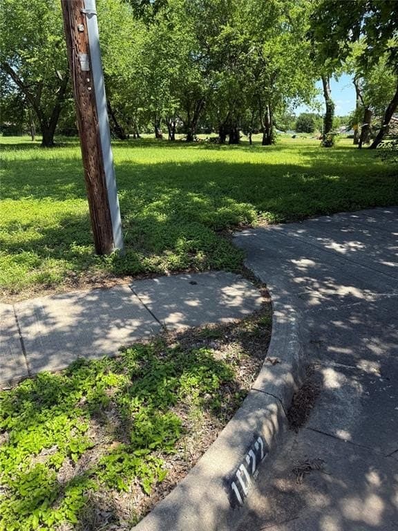 1 acres in Dallas County gallery image 3