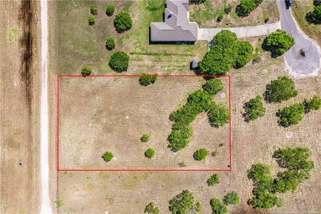 0.85 acres in Kleberg County - photo 6