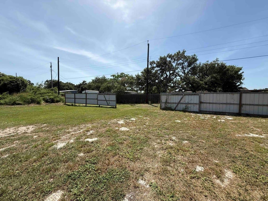 0.32 acres in Texas County - photo 6