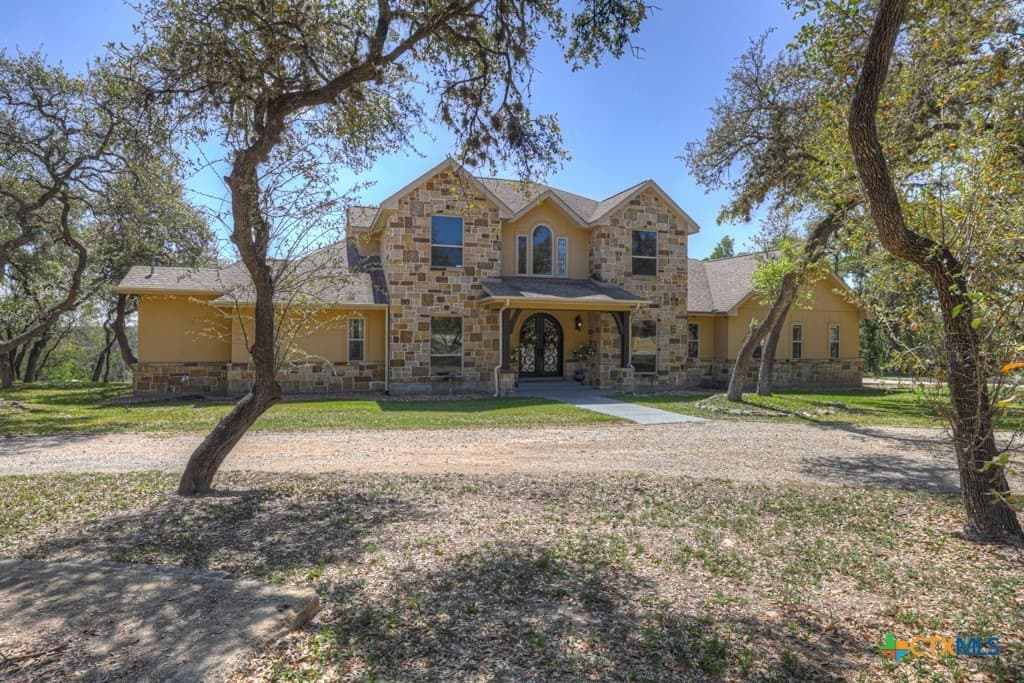 10 acres in Comal County gallery image 2
