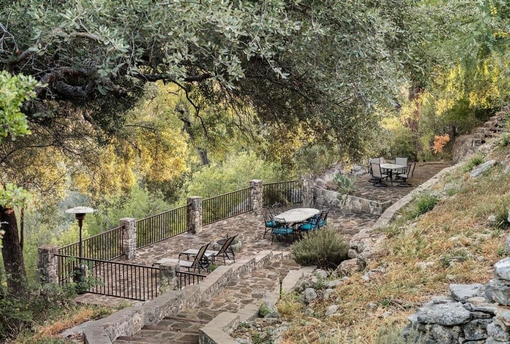 37 acres in Travis County gallery image 4