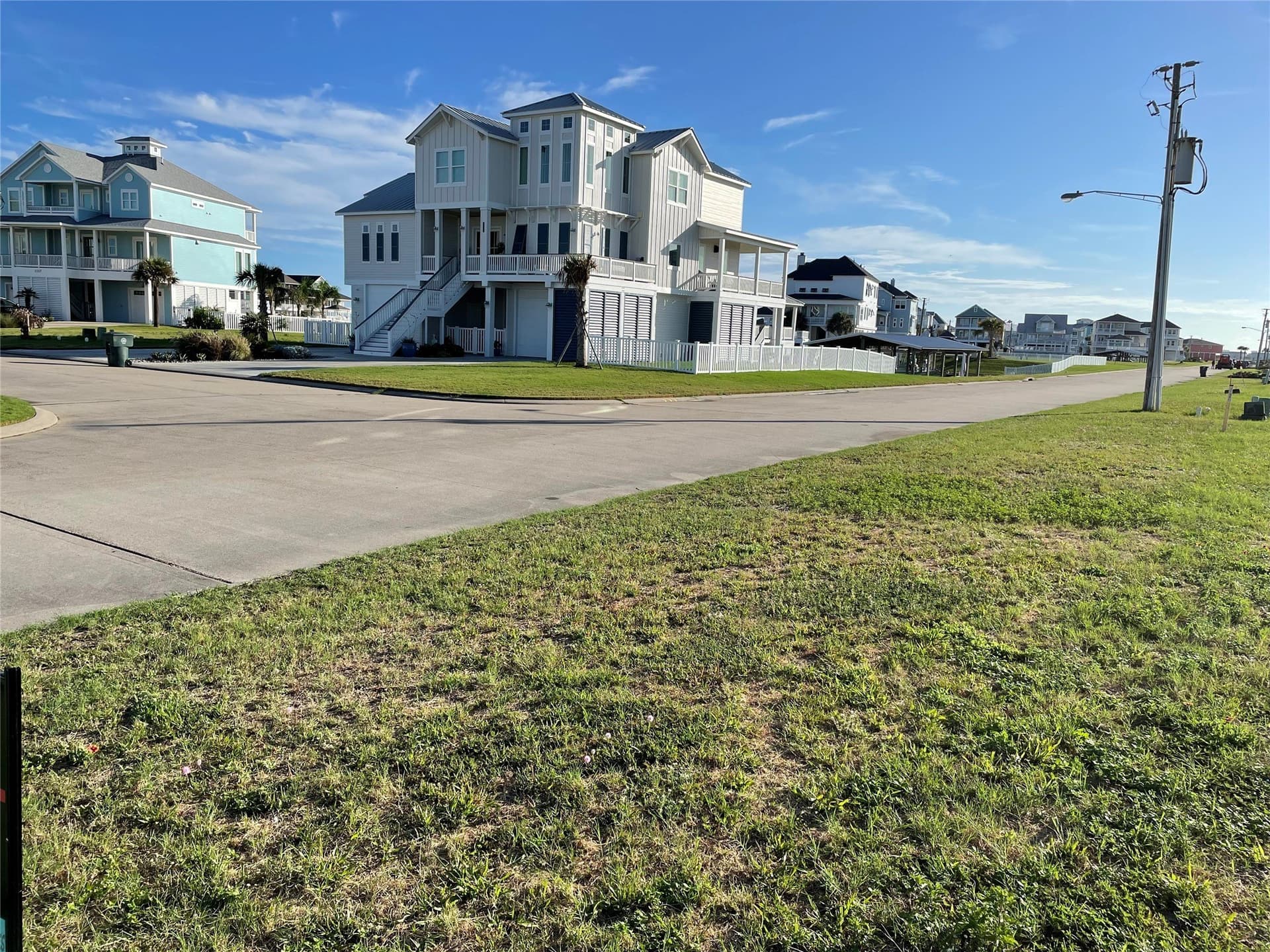 0.24 acres in Galveston County - photo 9