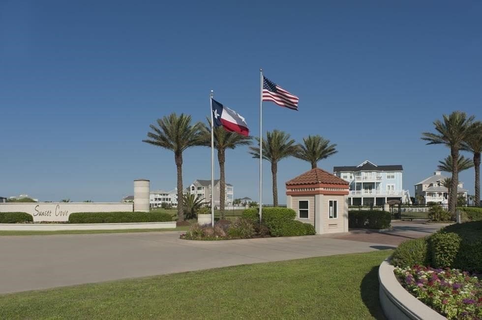 0.24 acres in Galveston County - photo 11