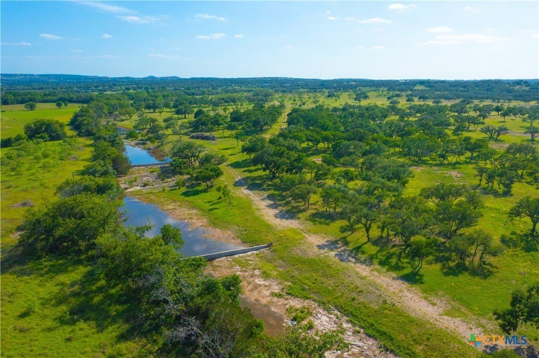 24 acres in Blanco County - photo 2
