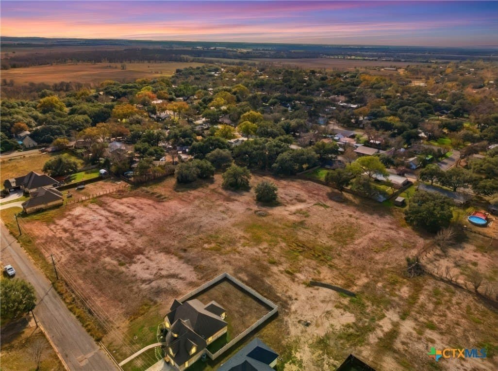 5.79 acres in Gonzales County gallery image 4