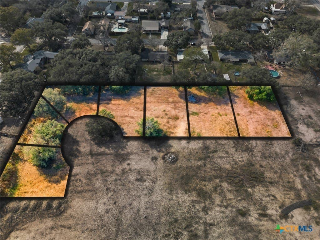 5.79 acres in Gonzales County gallery image 3