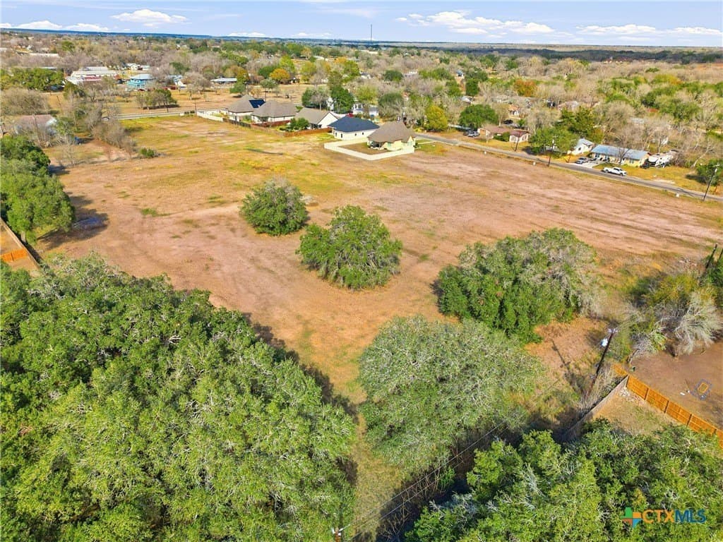 5.79 acres in Gonzales County - photo 10