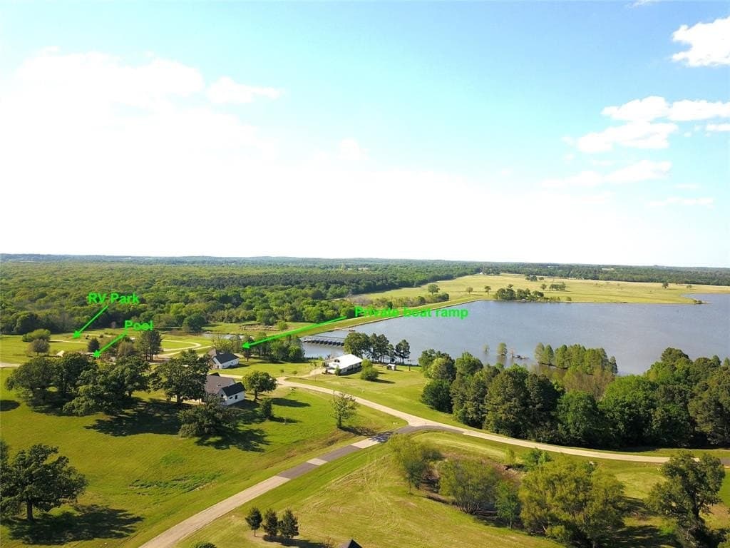 1.03 acres in Henderson County gallery image 3