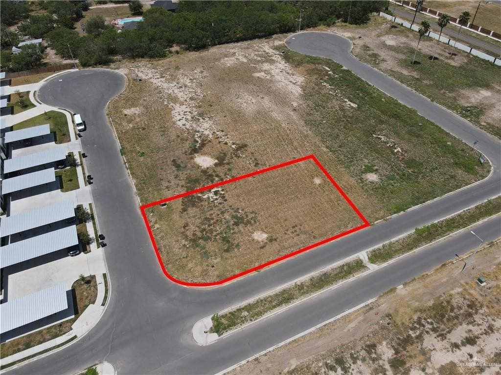 0.21 acres in Hidalgo County - photo 2