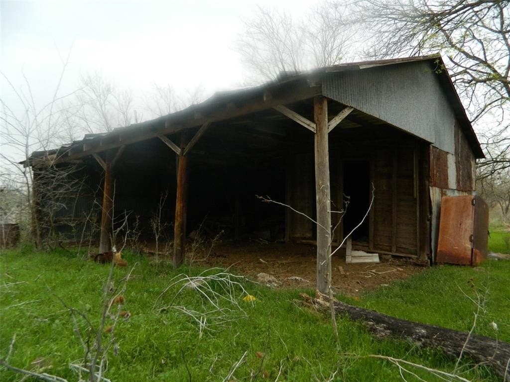 80.72 acres in Freestone County gallery image 3