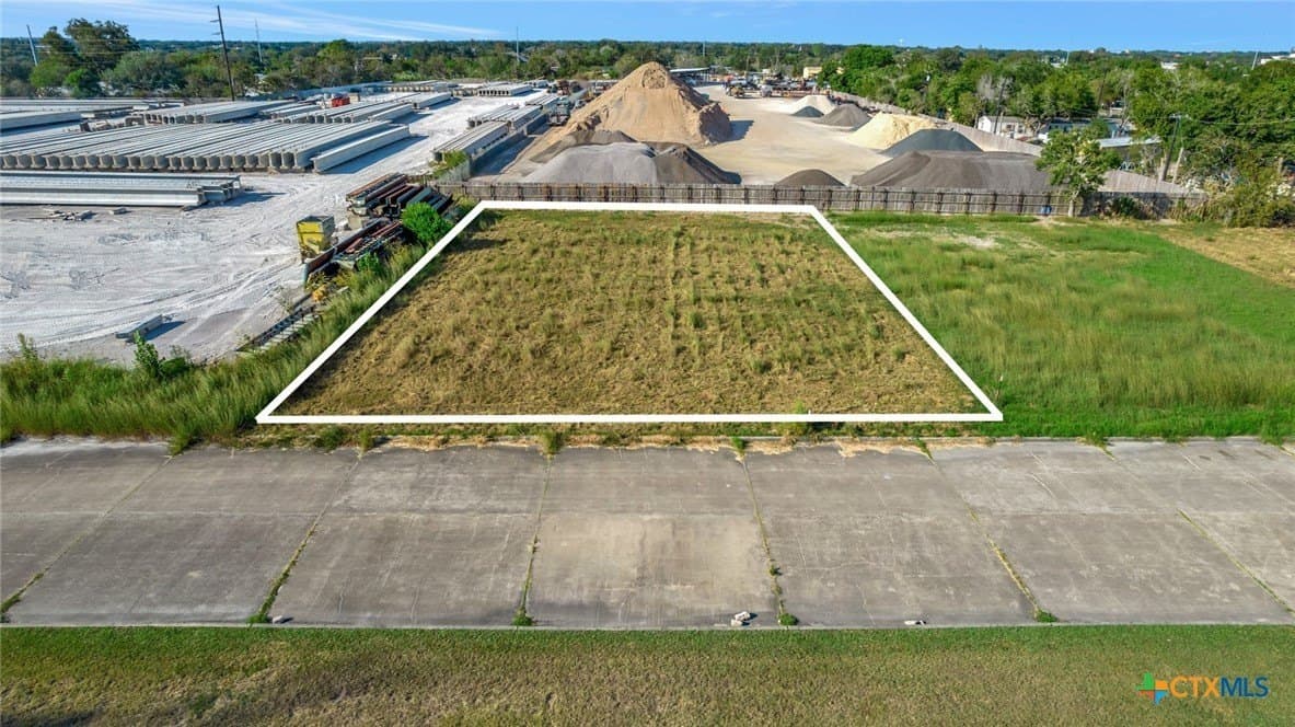 0.28 acres in Victoria County