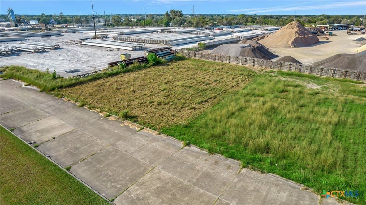 0.28 acres in Victoria County gallery image 4