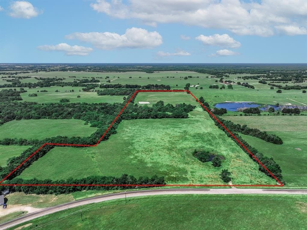 37.86 acres in Lamar County gallery image 3