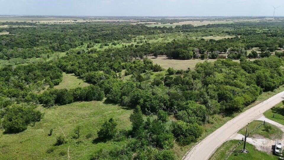 1.24 acres in Hill County - photo 8