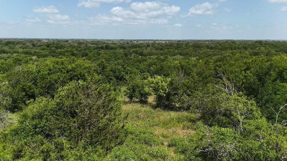 1.24 acres in Hill County