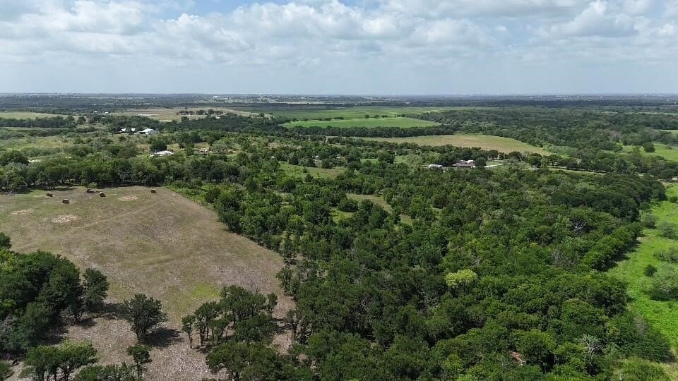 1.24 acres in Hill County - photo 9