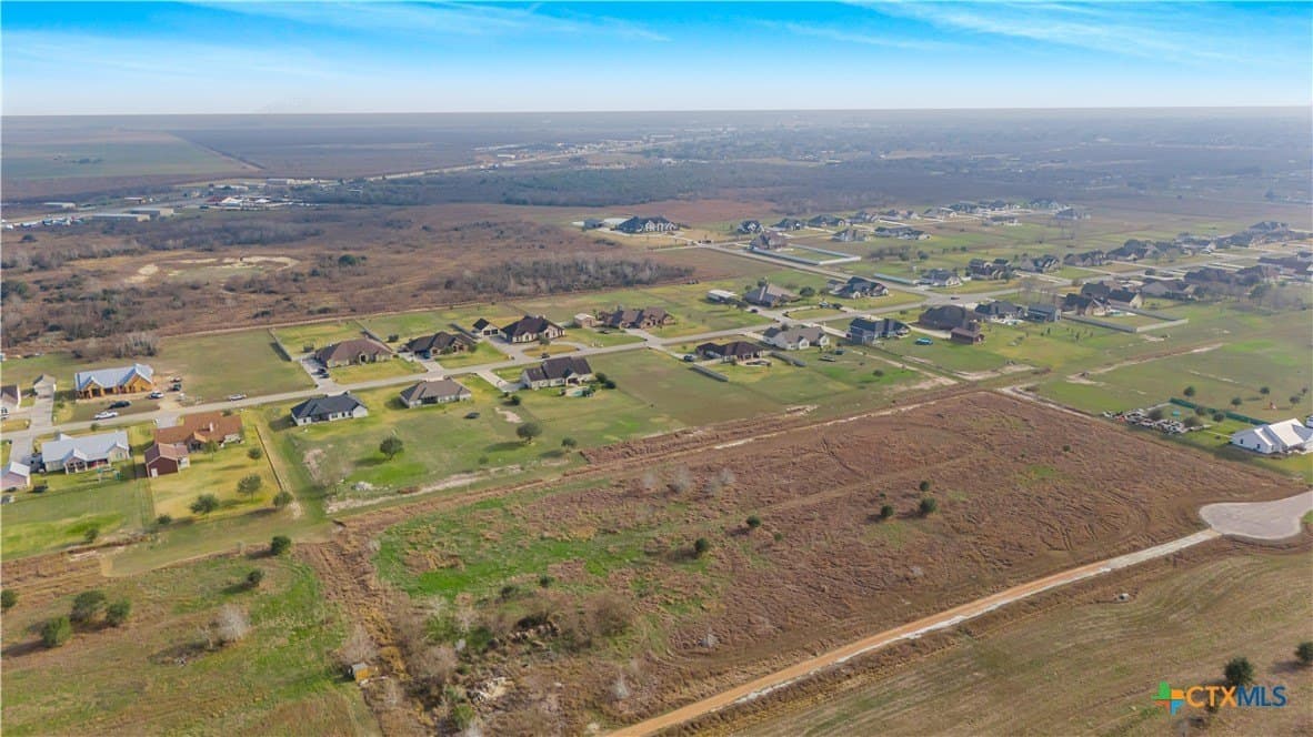 1 acres in Victoria County gallery image 4