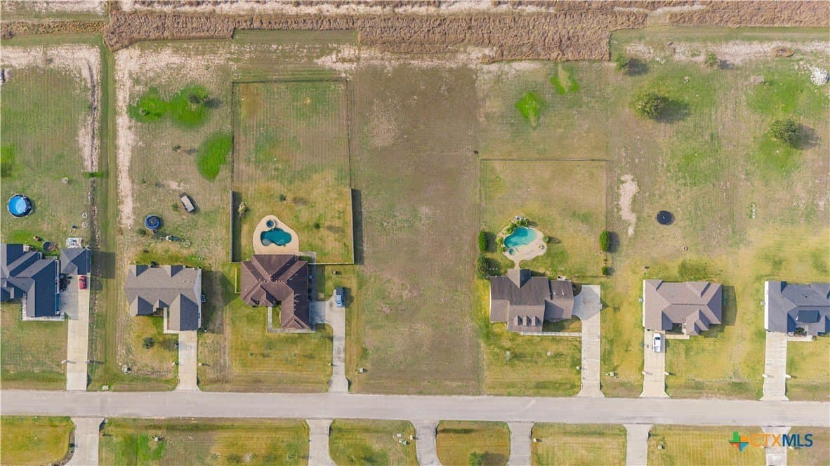 1 acres in Victoria County gallery image 3