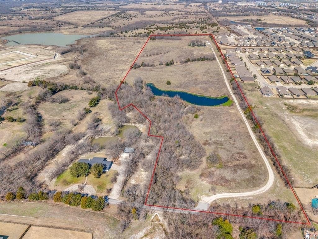 28.17 acres in Rockwall County